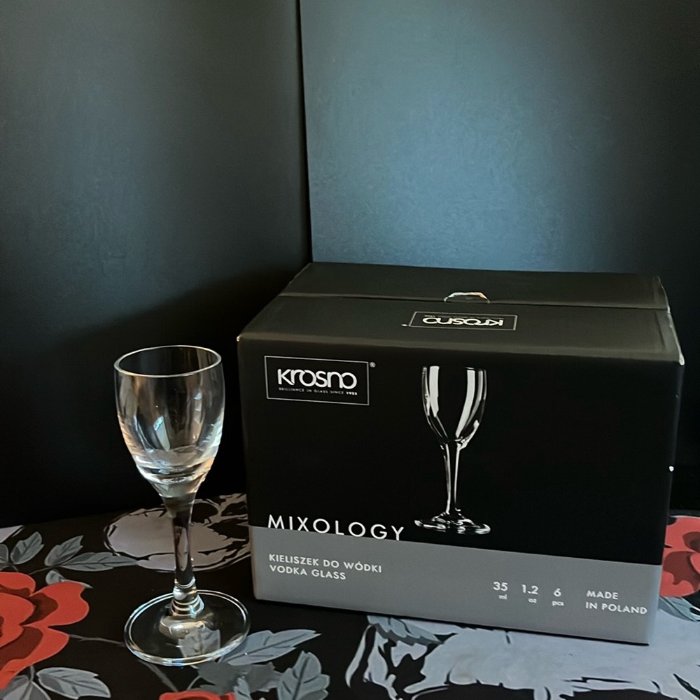 Vodka glass made by KROSNO mixology 1.2 oz 6 glasses. Just perfect for your bar - Picture 5 of 9